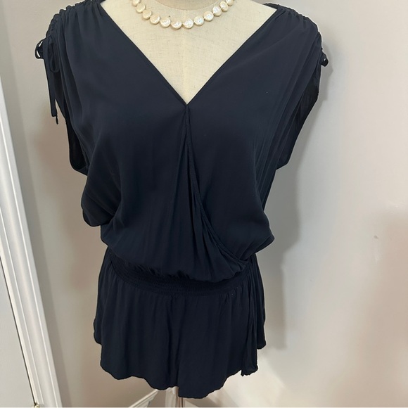 Banana Republic Navy V-Neck Top SIZE S - Picture 4 of 9